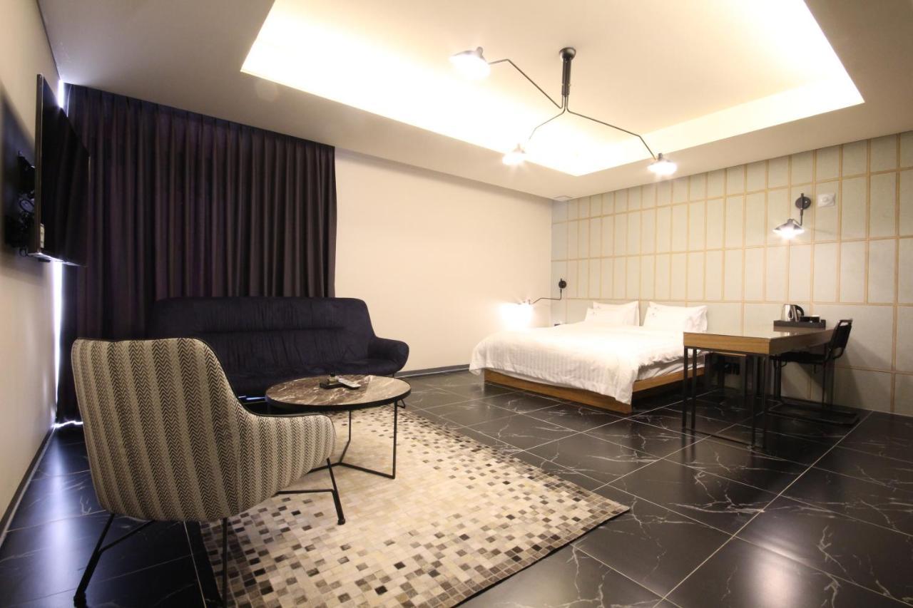 Hotel Eco Stay Čondžu Exteriér fotografie