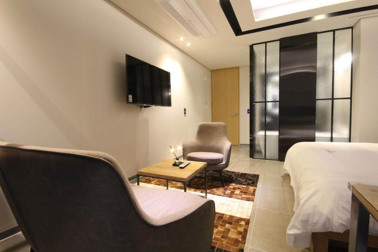Hotel Eco Stay Čondžu Exteriér fotografie